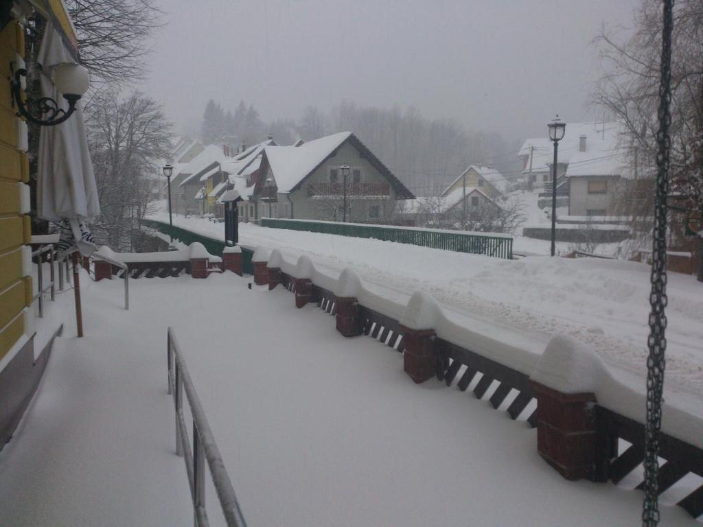 Hotel Bitoraj Fužine Zewnętrze zdjęcie